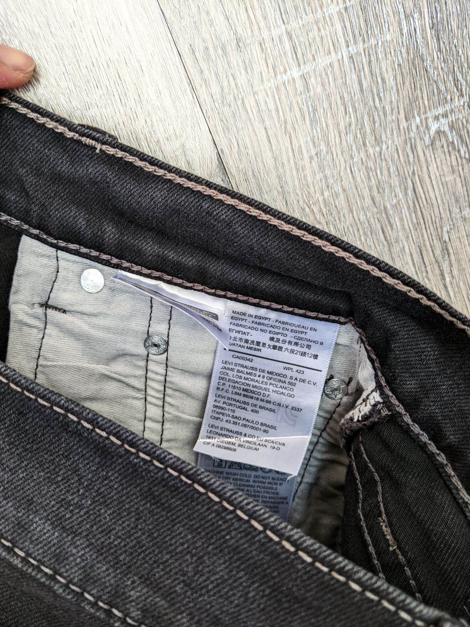 quần jean nam levis màu xám đất