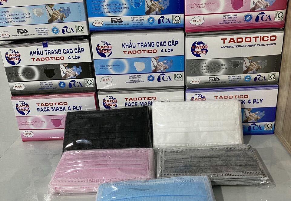 Hộp 50 CÁI Khẩu Trang Y Tế 4 LỚP CAO CẤP TADOTICO