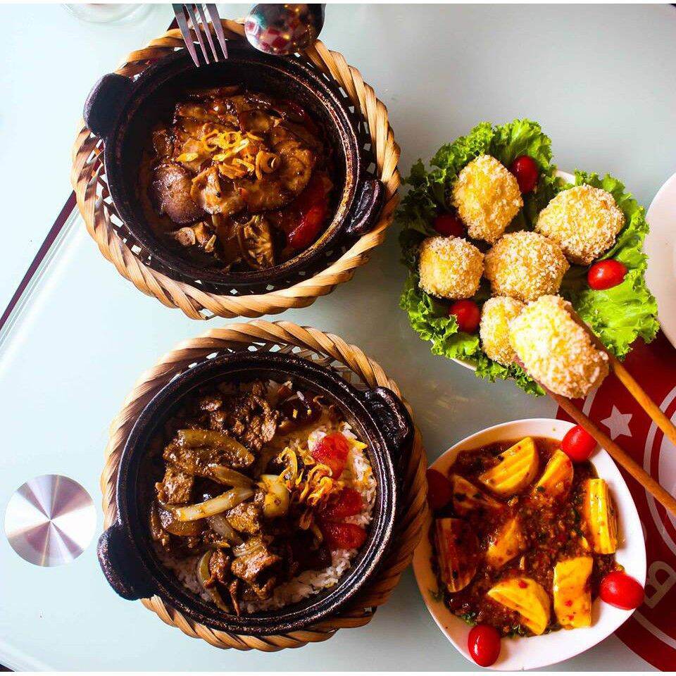 Rế tre lót nồi, niêu đất