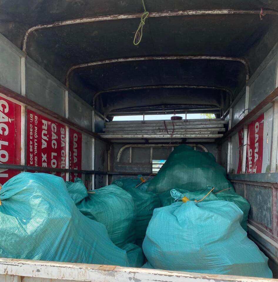 Kiện Hàng Bom Quốc Tế Lớn 1tr5