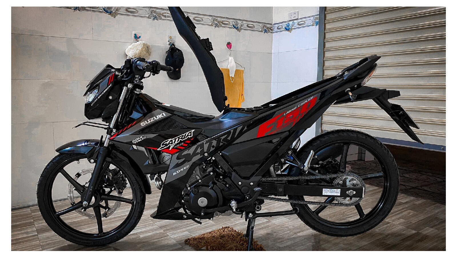 Tem satria thiết kế mẫu zin f150 đỏ đen xám