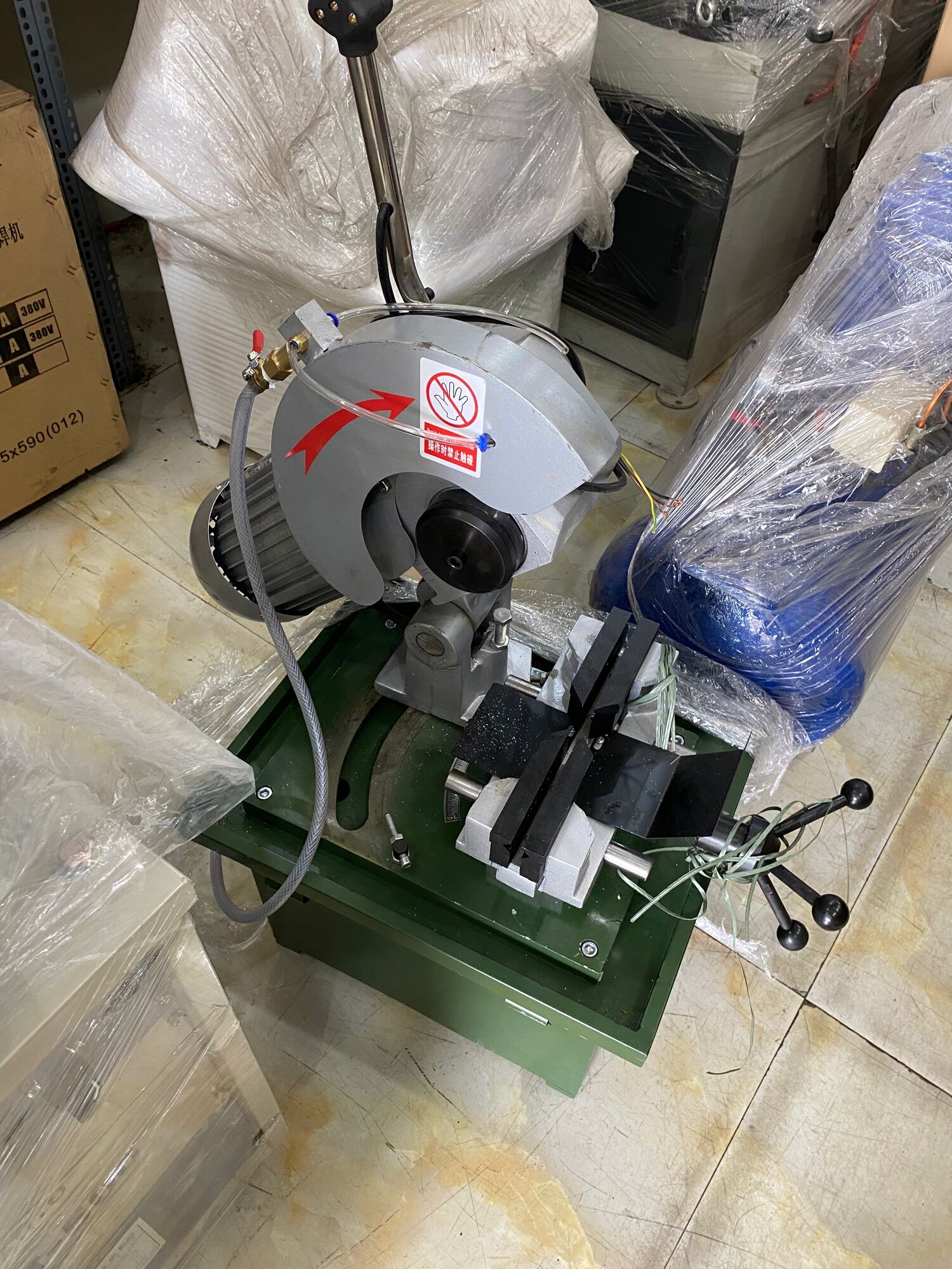 Máy cắt góc kĩ thuật không bavia Js275 ( 220v - 380v )