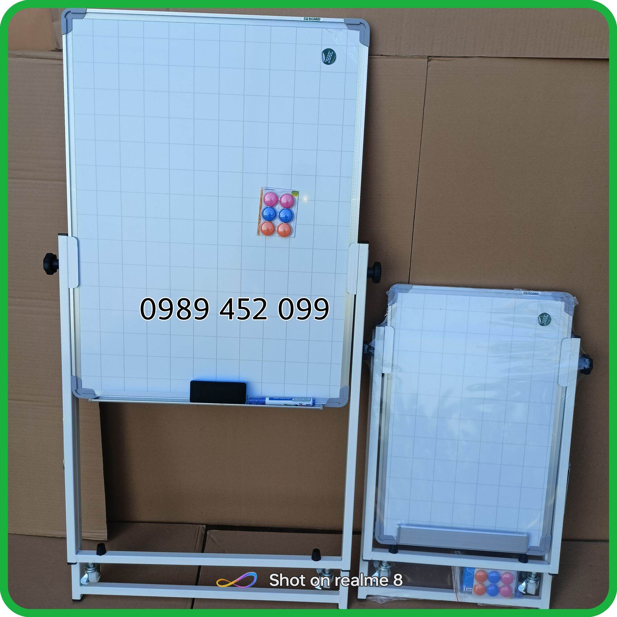 Bảng Flip chart (từ trắng)chân gấp viết bút lông cao cấp (tặng kèm bút lông, nam châm, bông lau)