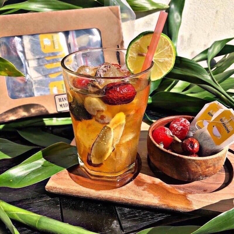 Một set trà lipton xí muội cam thảo