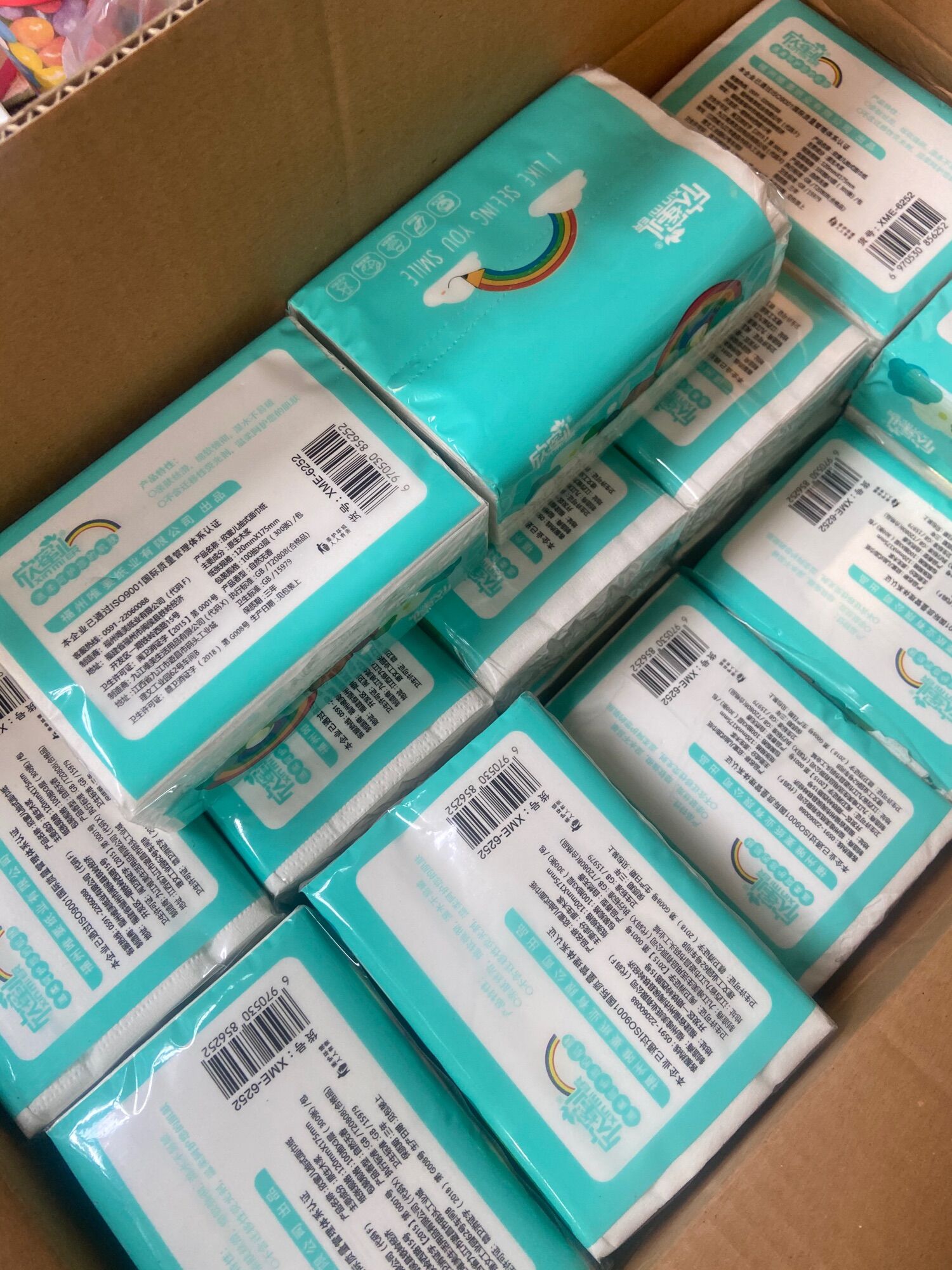 Giấy rút cầu vồng- Thùng 30 gói
