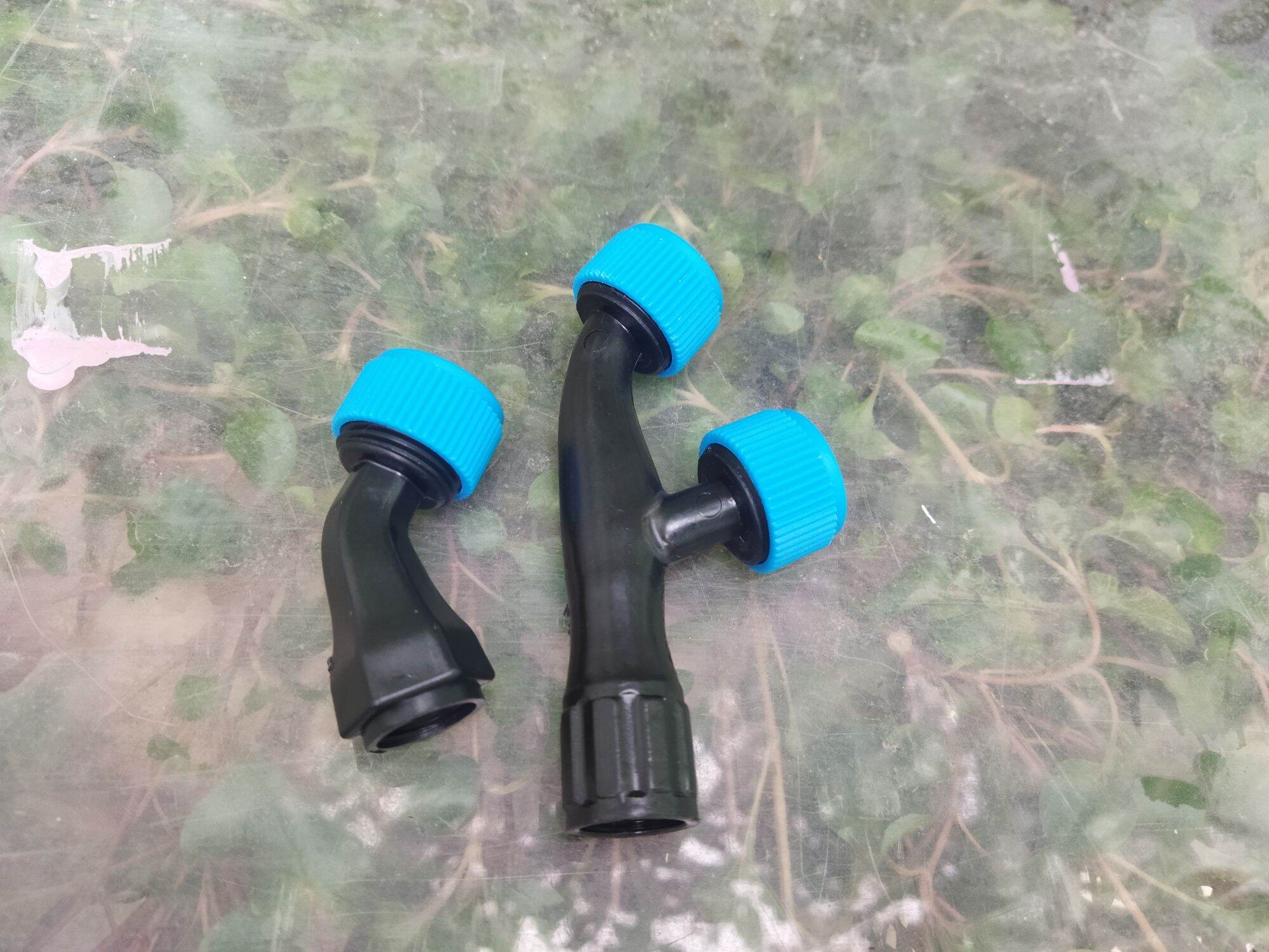 combo 2 bộ béc phun thuốc trừ sâu .