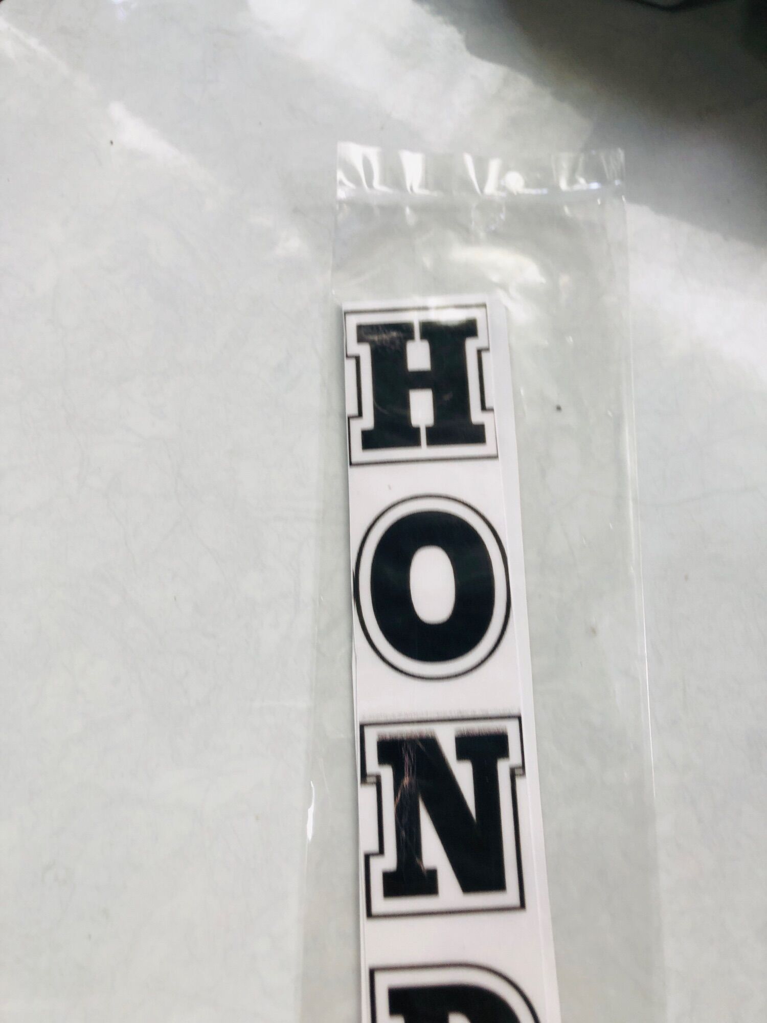 TEM DÁN PHUỘC HONDA TRẮNG ĐEN DECAL