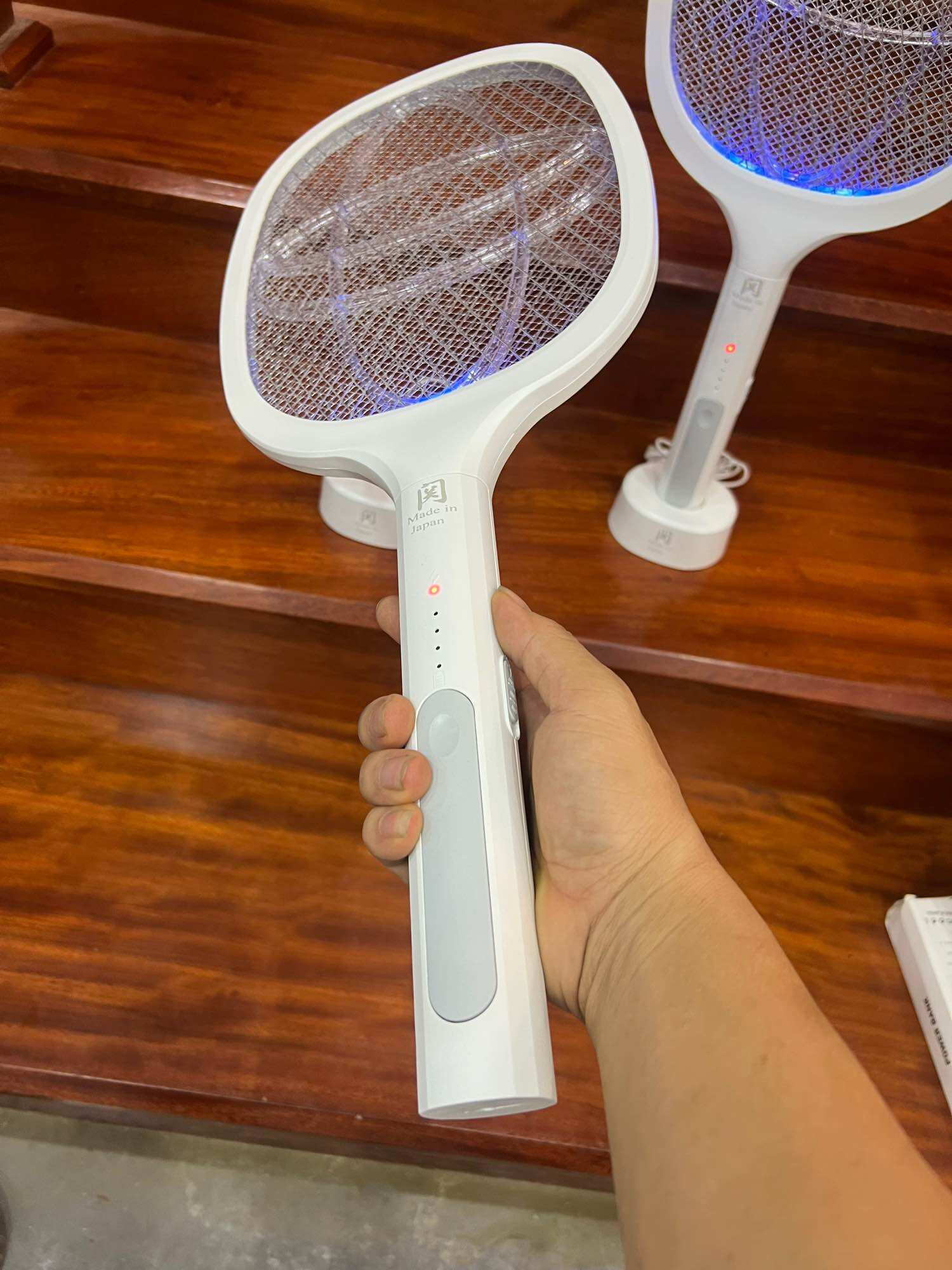 vợt muỗi nhật bãi 98%(made in japan)