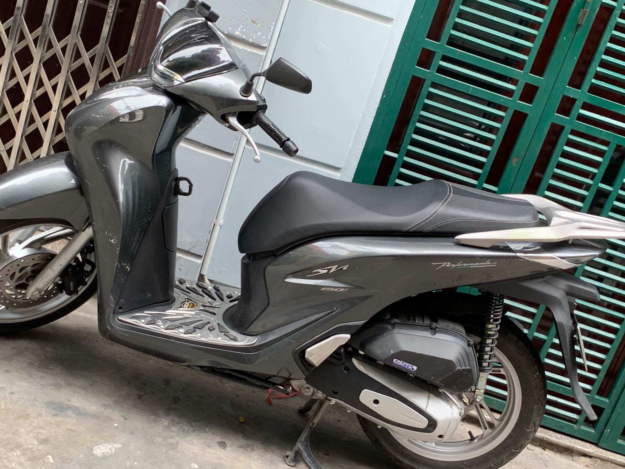 Ốp bầu gió (pô e) xe SH 2017-2019 cao cấp (nhựa ABS các bon)