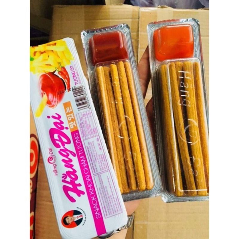Snack khoai chấm tương cà/ớt Hằng Đại.