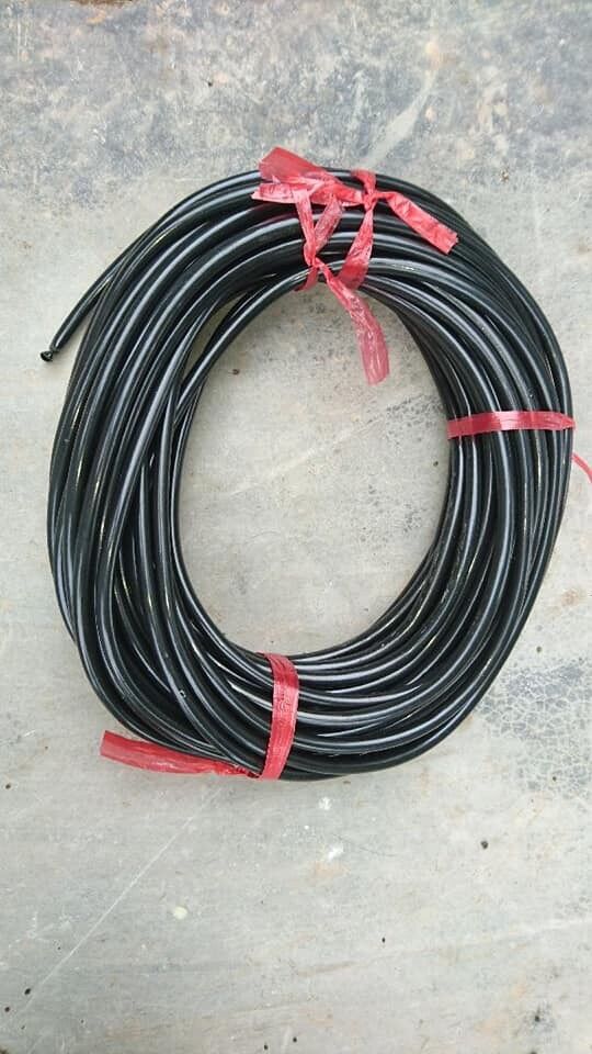 1 cuộn dây tio ống nước nhựa đen mềm phi 8 30m