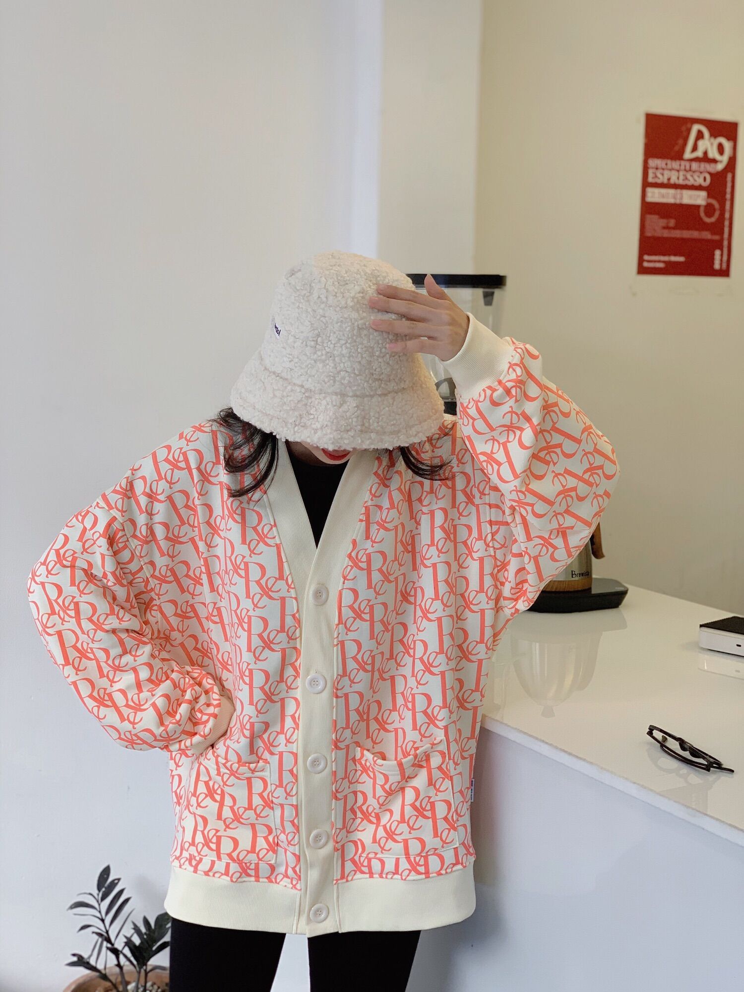 ÁO CARDIGAN MONOGRAM REE