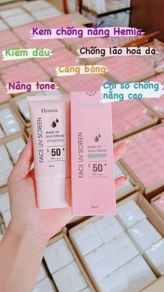 𝐊𝐄𝐌 𝐂𝐇𝐎̂́𝐍𝐆 𝐍𝐀̆́𝐍𝐆 𝐇𝐄𝐌𝐈𝐀 𝐇𝐀̀𝐍 𝐐𝐔𝐎̂́𝐂 chống nắng cao
- kiềm dầu rất tốt
- chống nám , sạm ,tàn nhang
- makeup nâng tone căng bóng tự nhiên
- thấm hút nhanh , không bết rích
- không bí da , không lộ vân kem
- phù h
