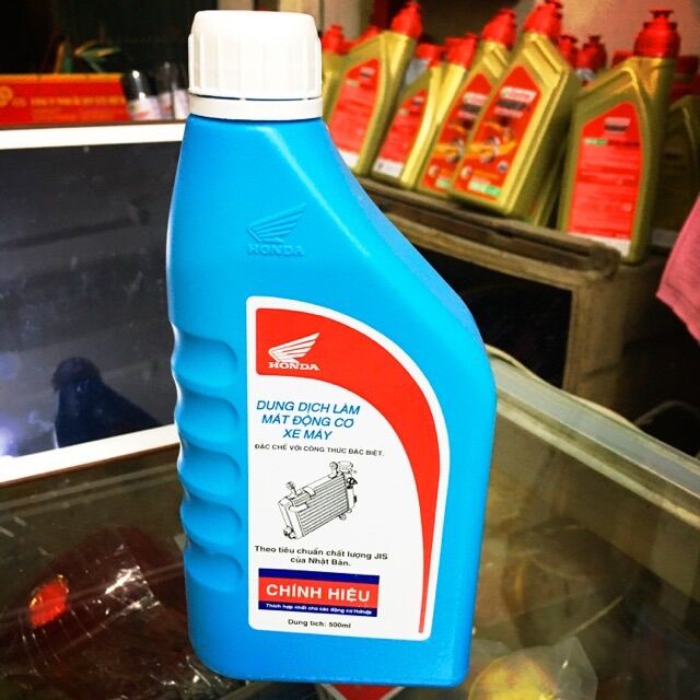 Nước làm mát xe máy Honda 500ml