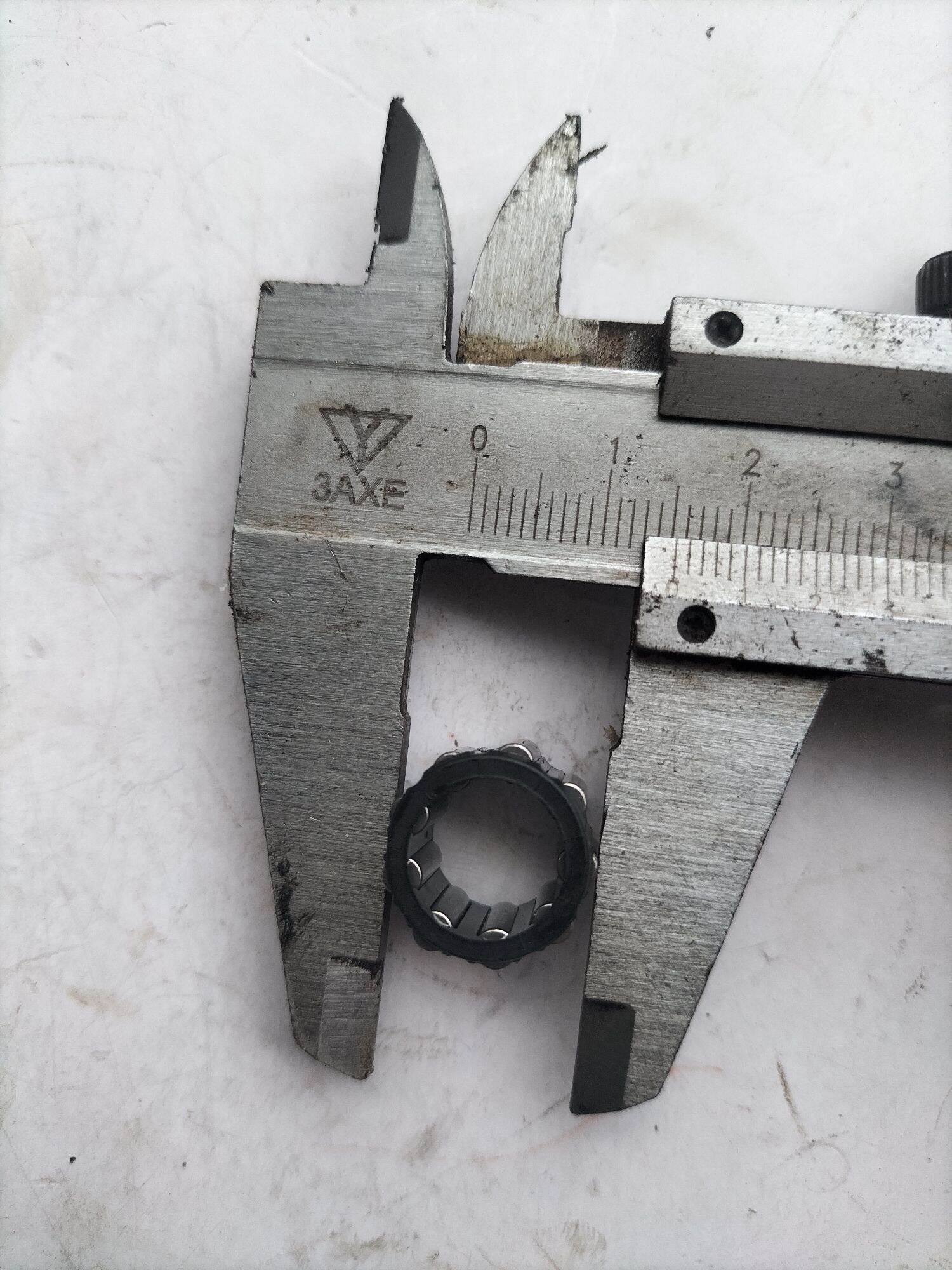 bạc đạn ắc pittông máy cưa xích Rin 066/382