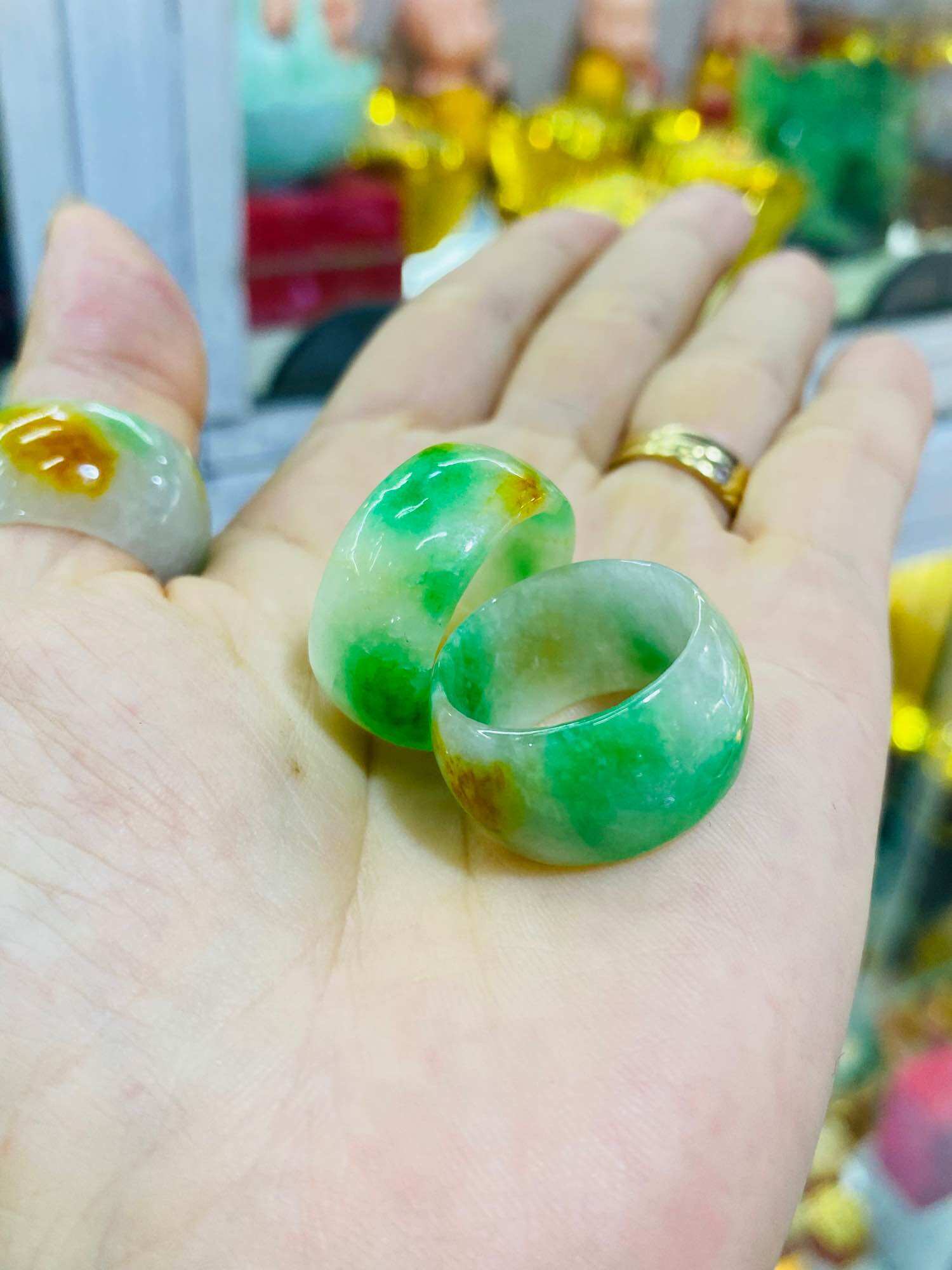 Nhẫn Ngọc đá phú quý