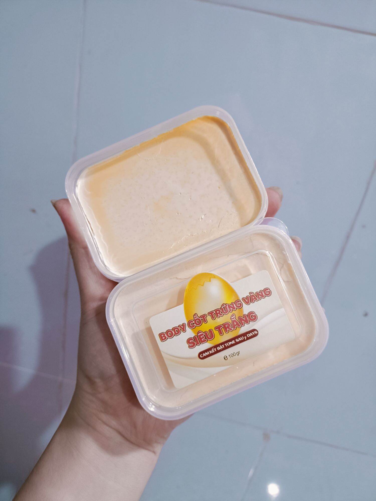 Kem body cốt trứng vàng siêu trắng