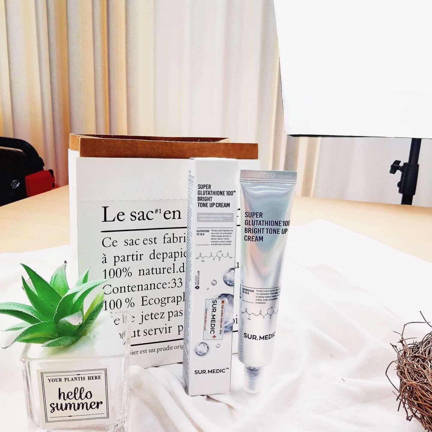 Kem dưỡng trắng da Sur.Medic Super Glutathione 100 Bright Tone Up Cream