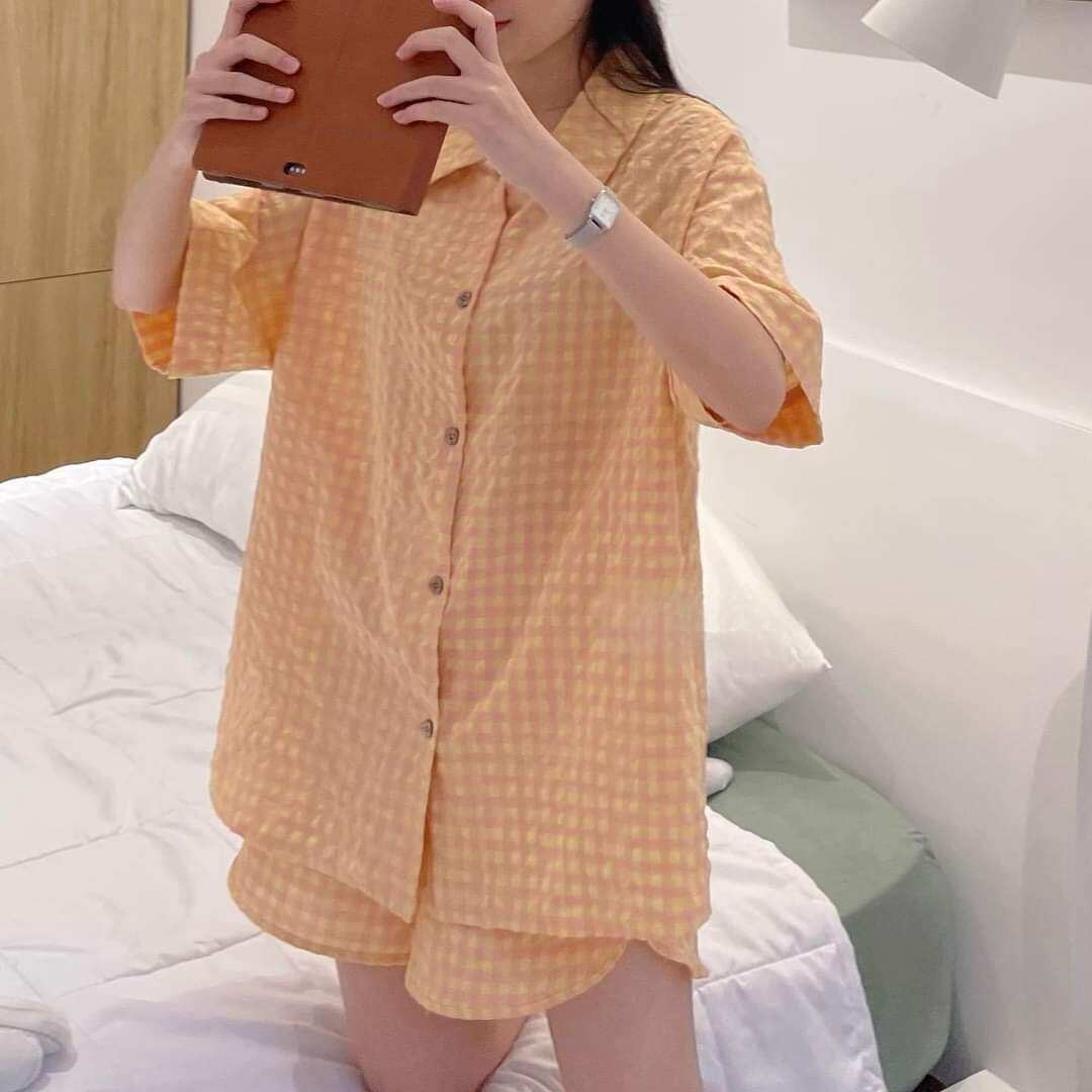 Sét bộ đùi Pyjama kẻ xốp.