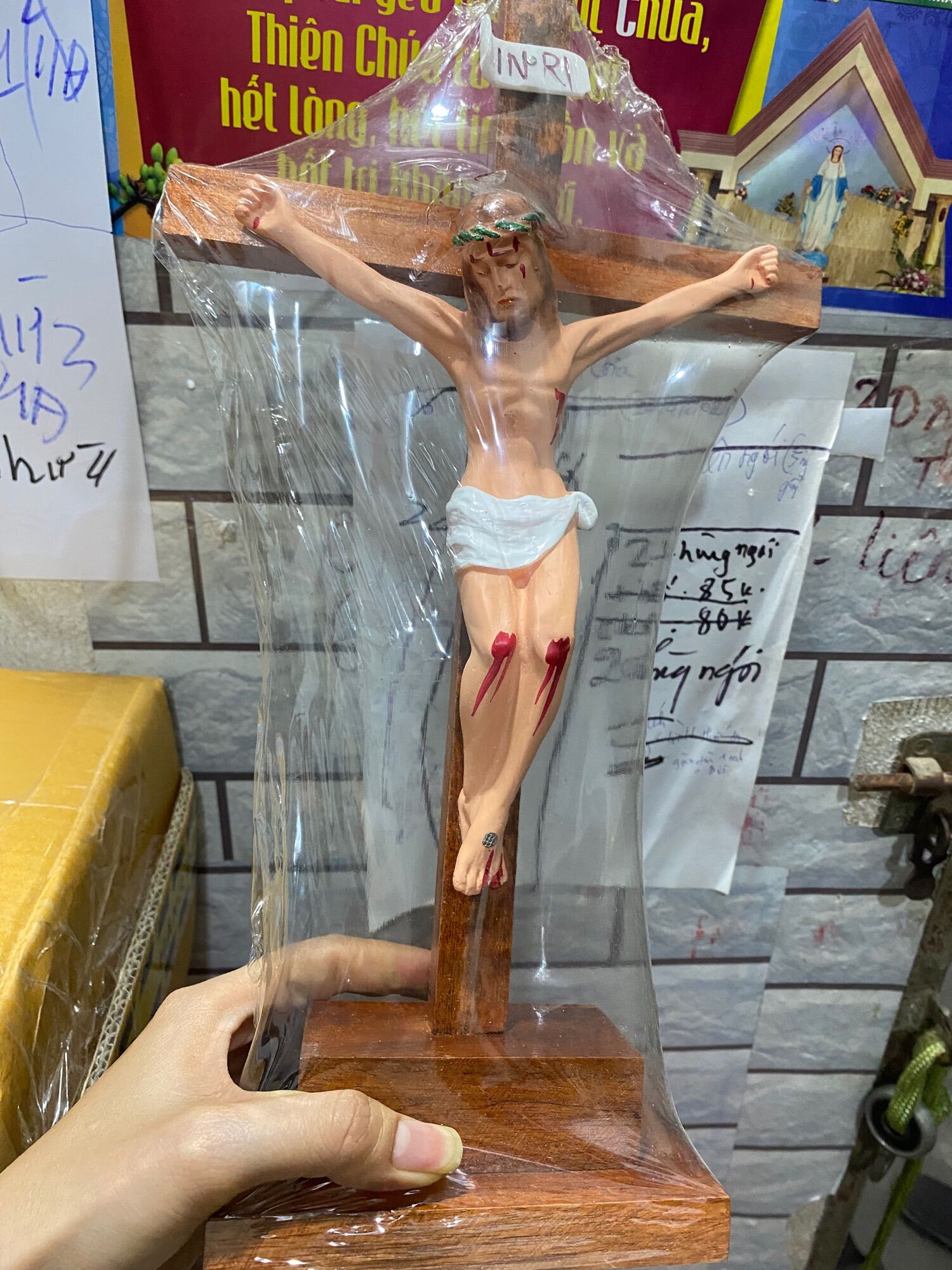 117. Chúa chịu nạn 35cm