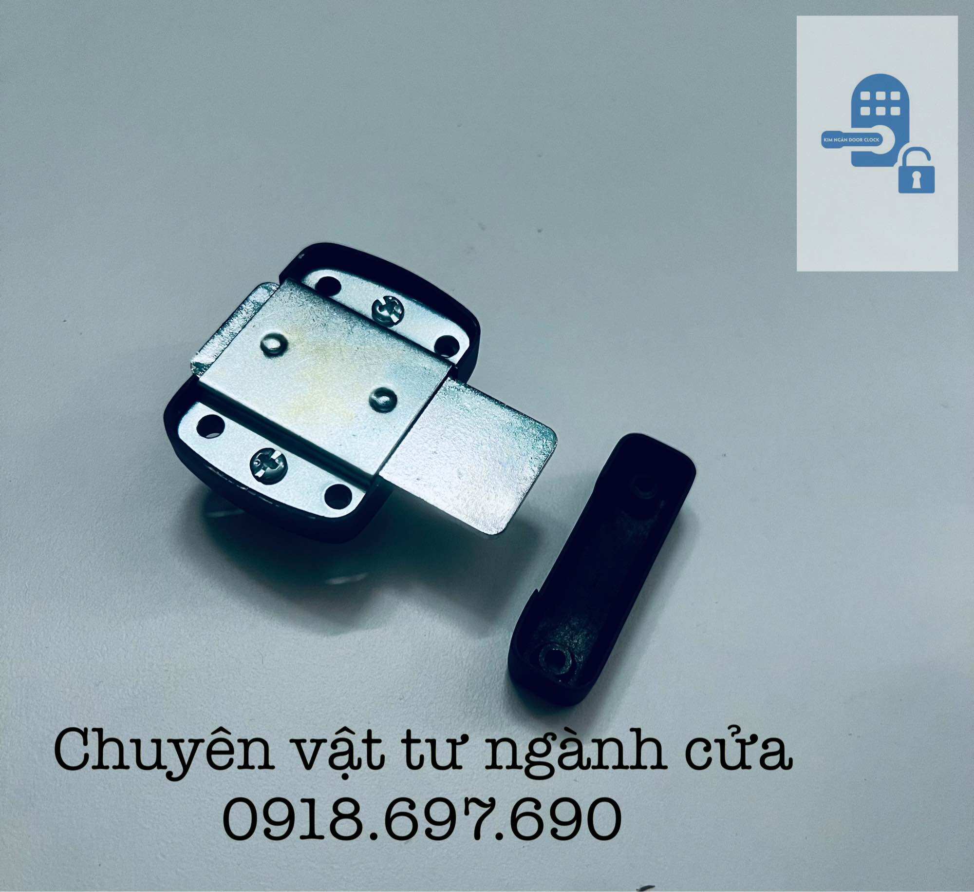 Chốt vặn - xoay cửa đi màu đen