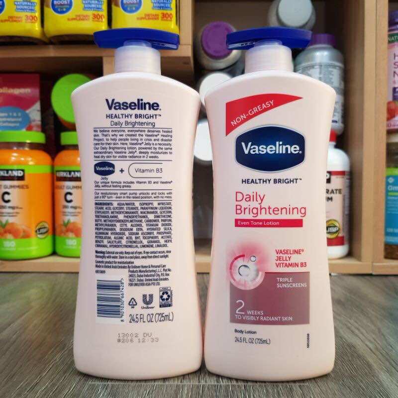 Sữa dưỡng thể dưỡng ẩm trắng da VASELINE 725ml mẫu mới