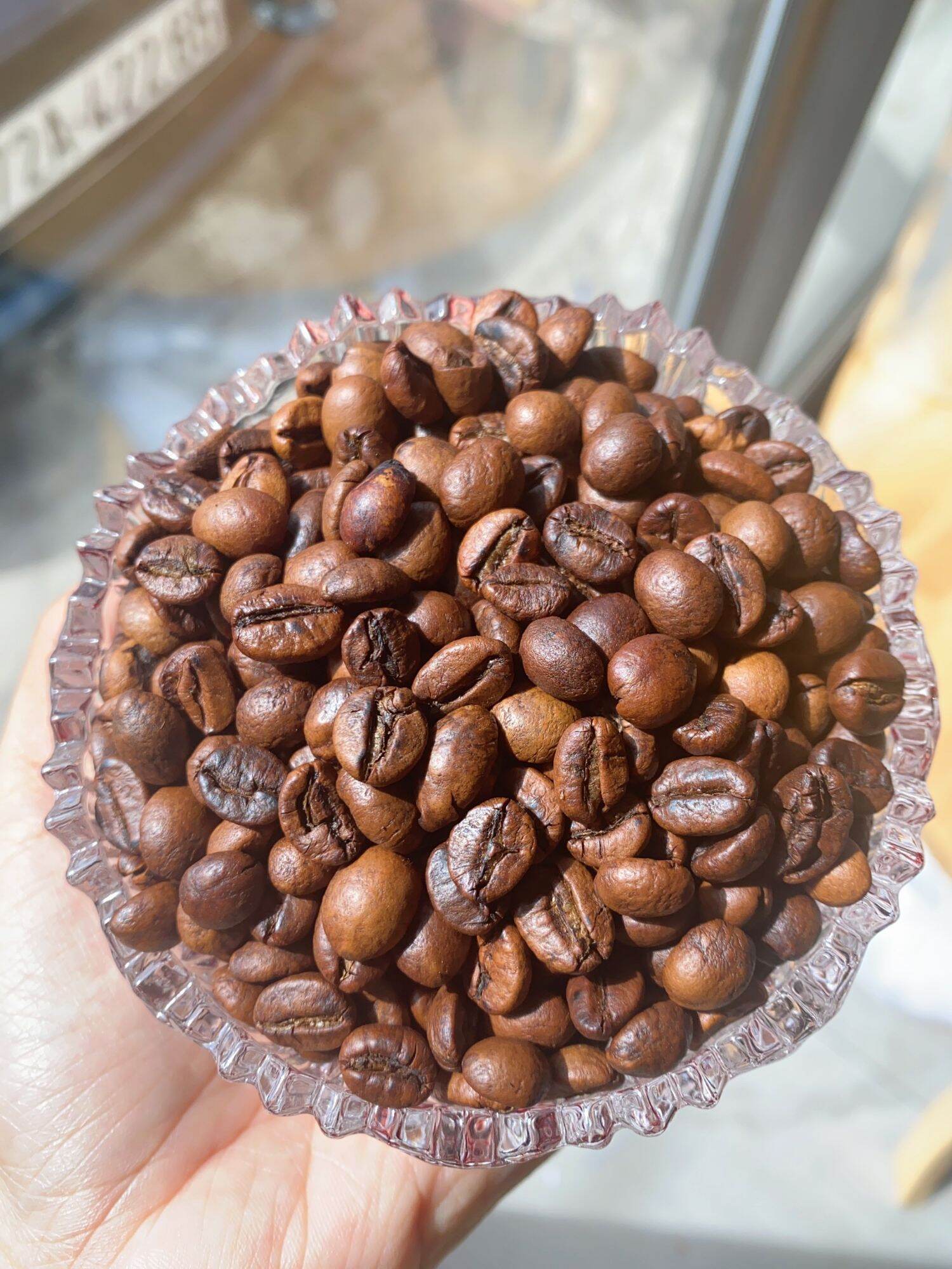 Cafe rang mộc. 70% Robusta & 30% Arabica
