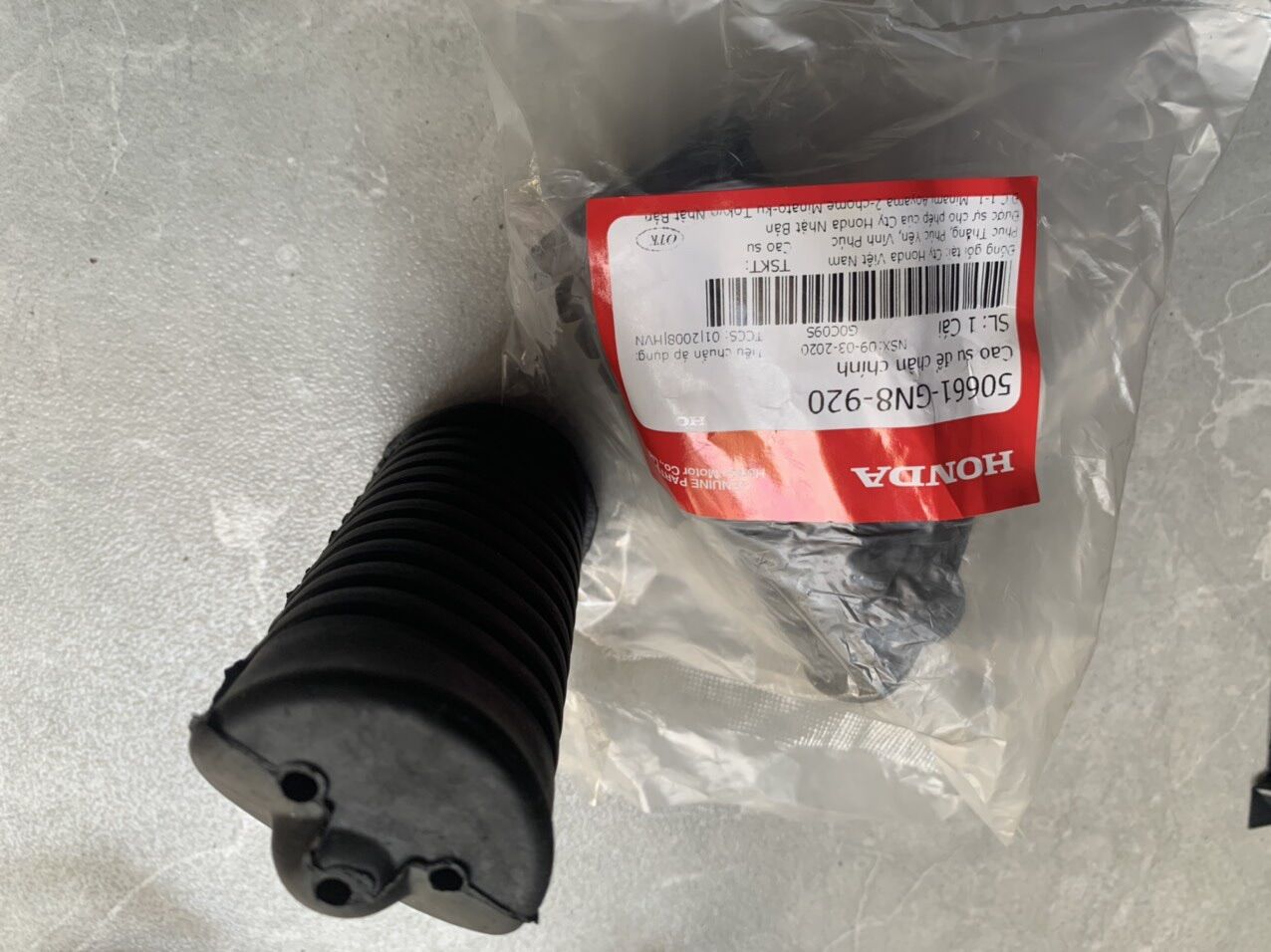Cao su gác chân trước dream wave honda