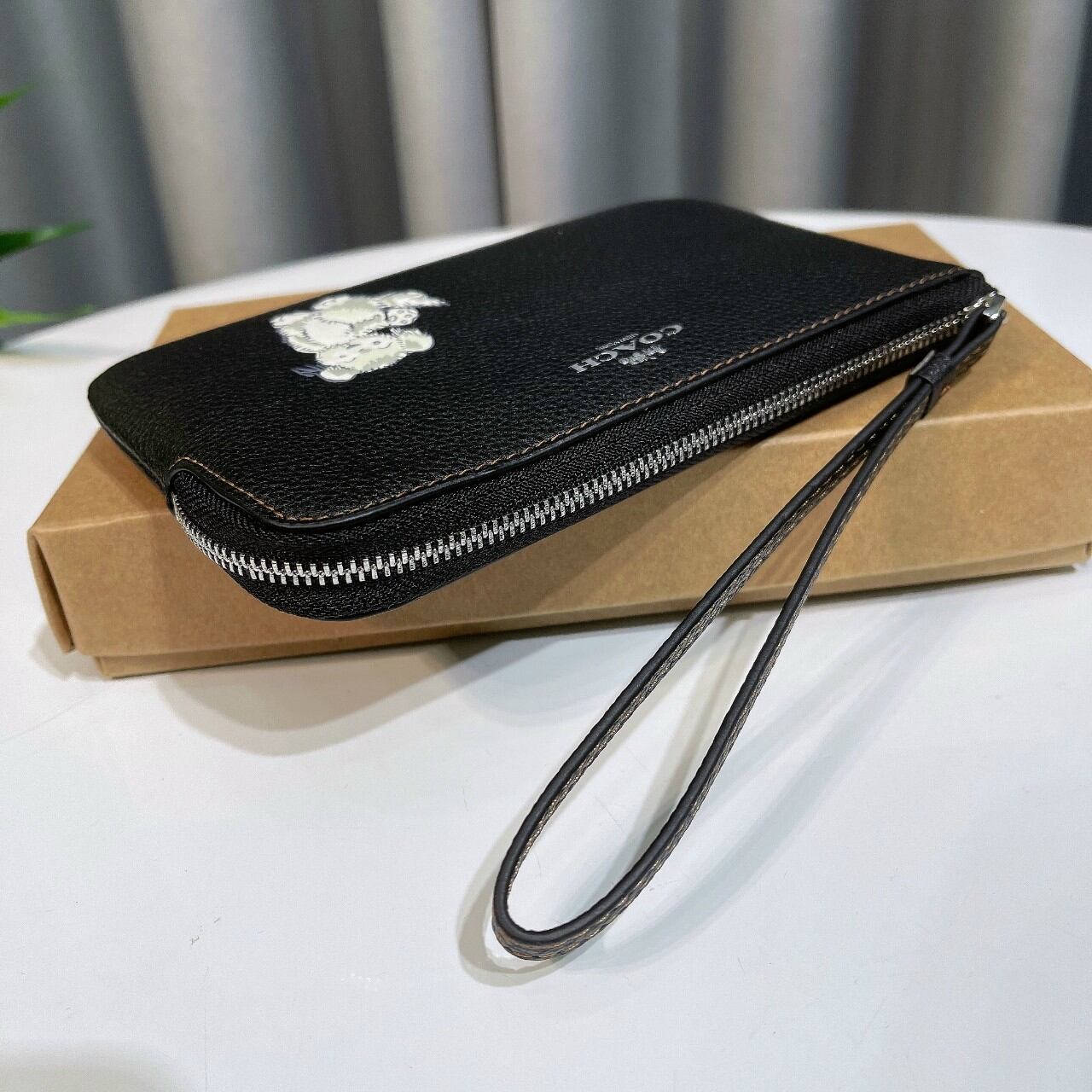 Ví coach đeo cổ tay siêu đẹp