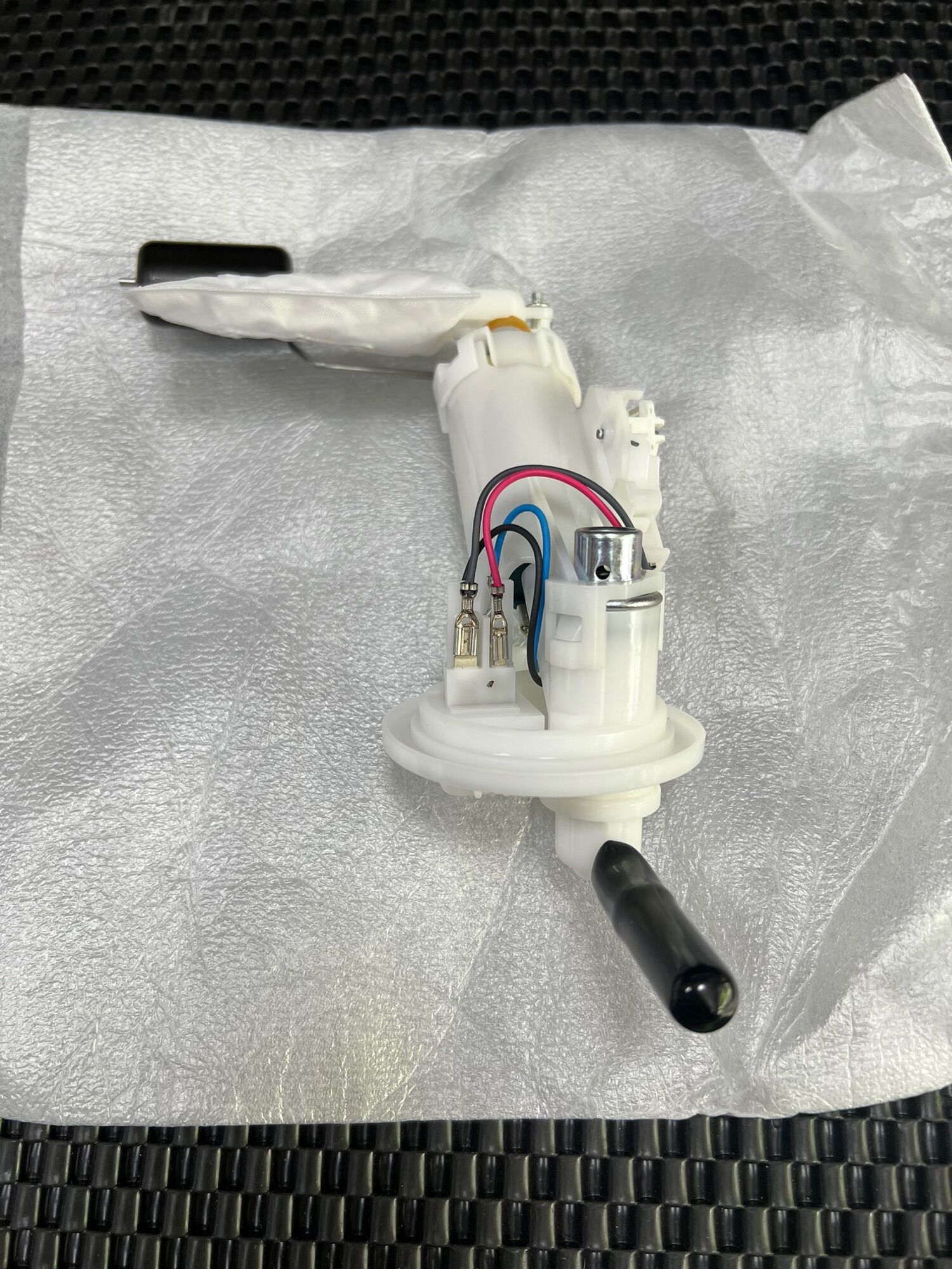 Bơm Xăng Spark chính hãng Yamaha nhập khẩu trực tiếp TháiLan dành cho anh em Spark135i và các dòng Ex206-2010