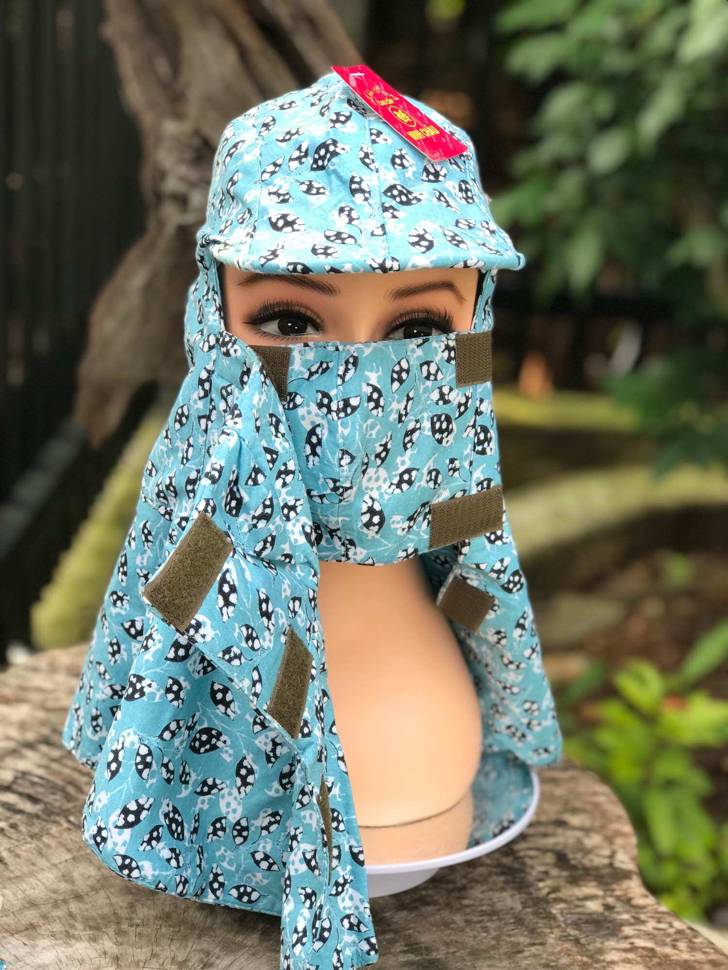 Mũ chống nắng kèm 2 khẩu trang - ngẫu nhiên