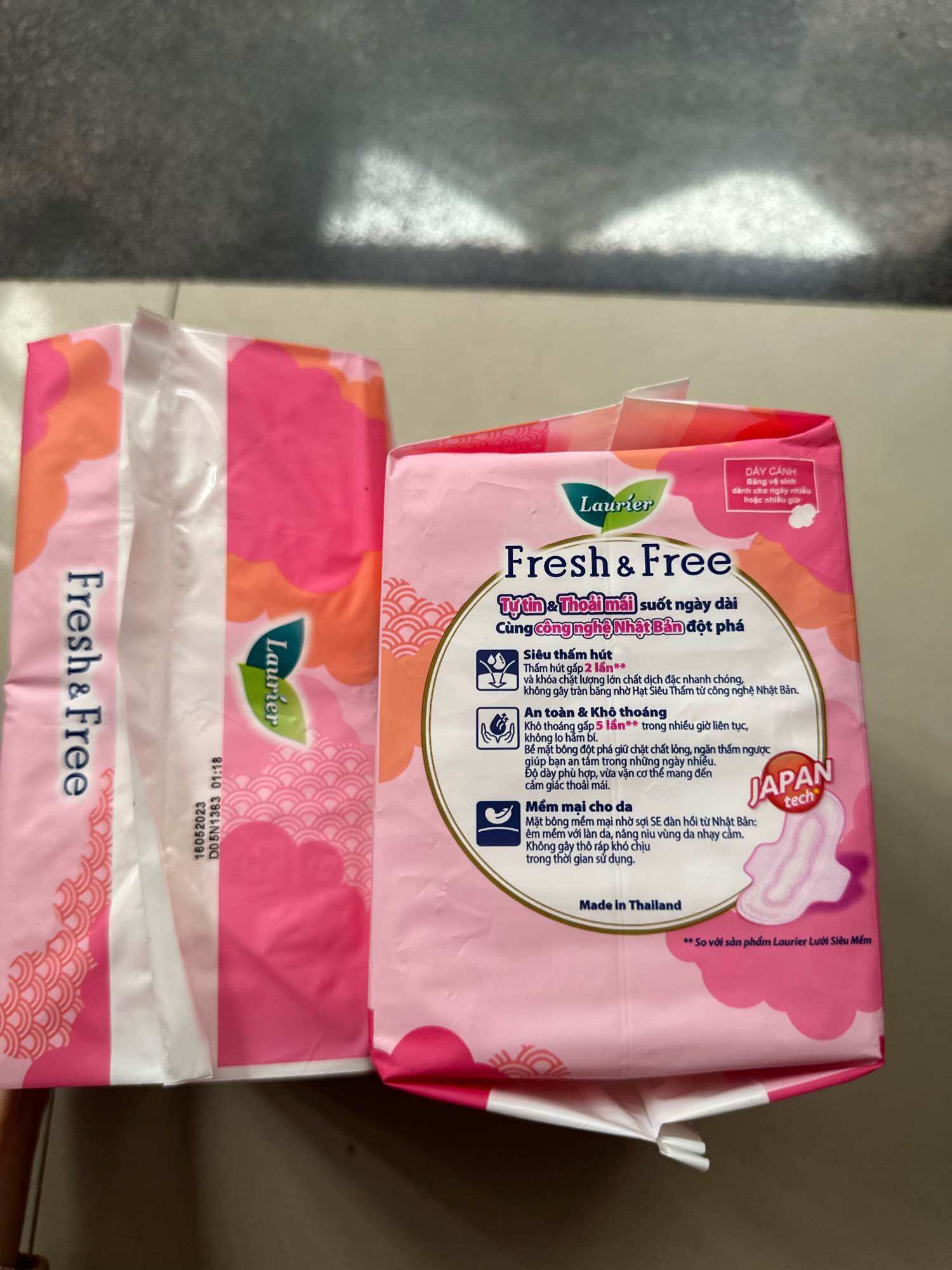 Combo of 3 Laurie Fresh&Free Sanitary Napkins (60 Pieces Day Combo)