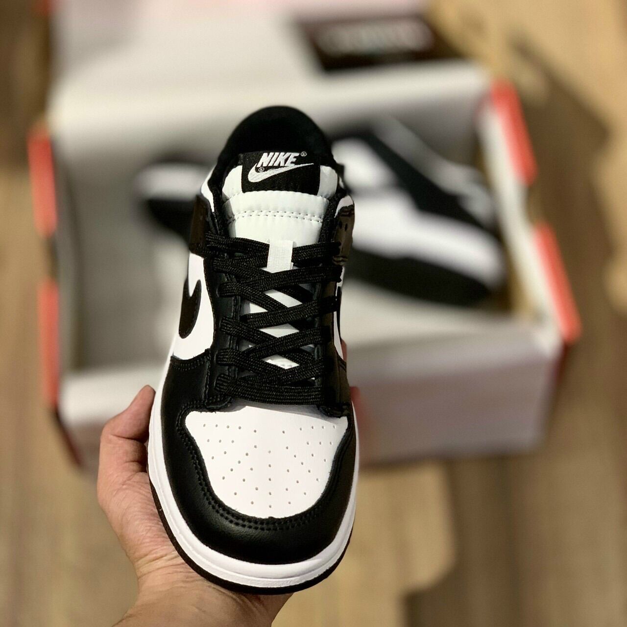 ( 18shoes ) Giày thể thao SB dunk đen trắng ( full box + ảnh thật )