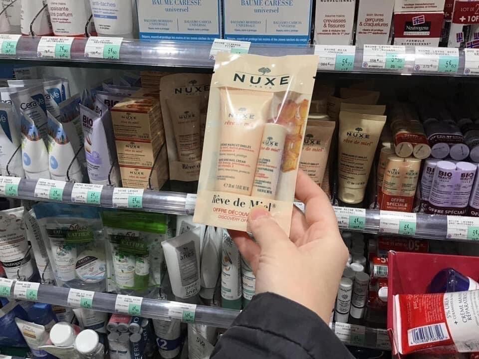 Set kem dưỡng da tay và son dưỡng Nuxe