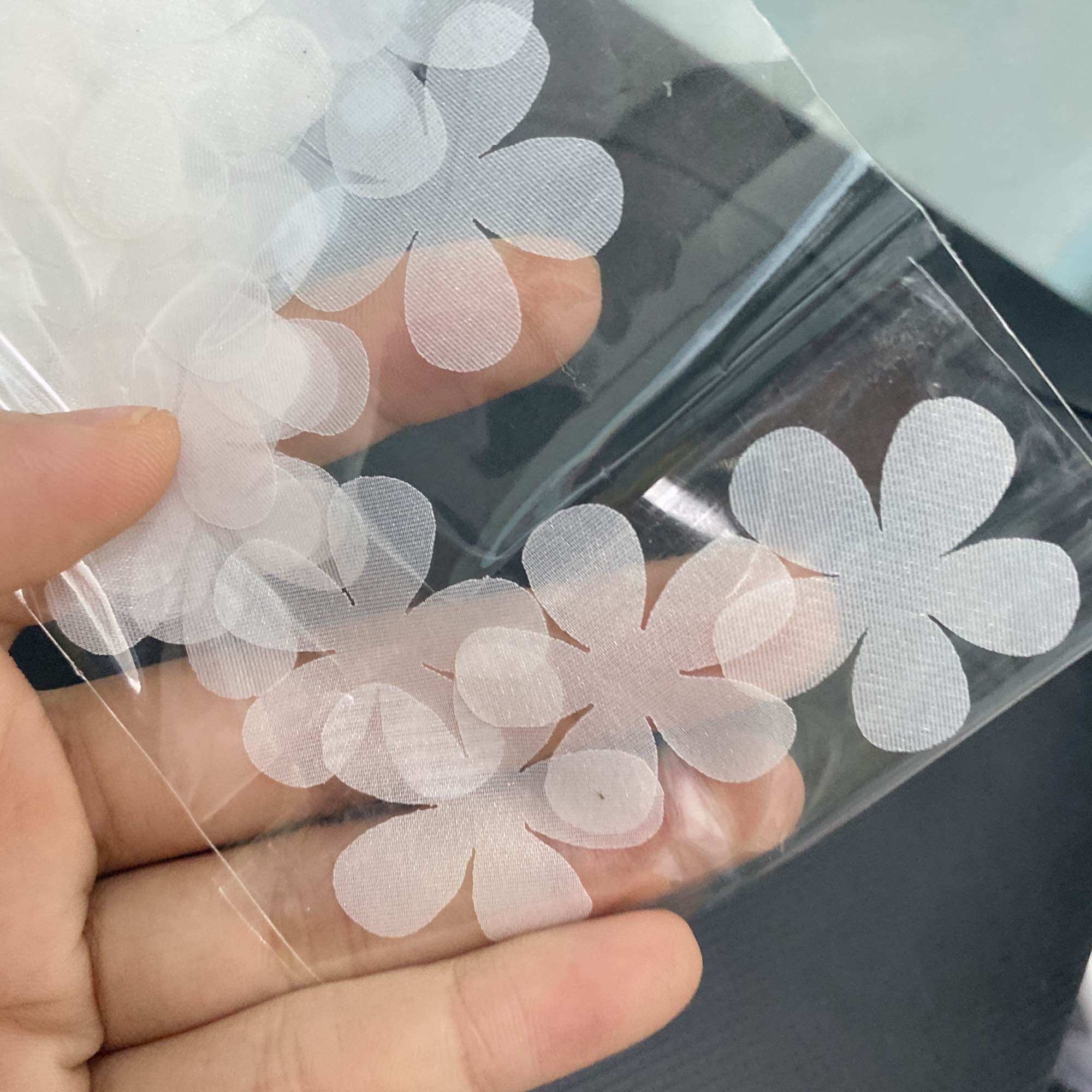 SÉT 50 HOA voan TRẮNG Đen SIZE 4,8cm