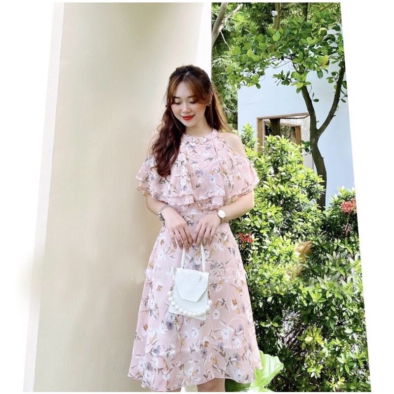 Váy nữ khoét vai
