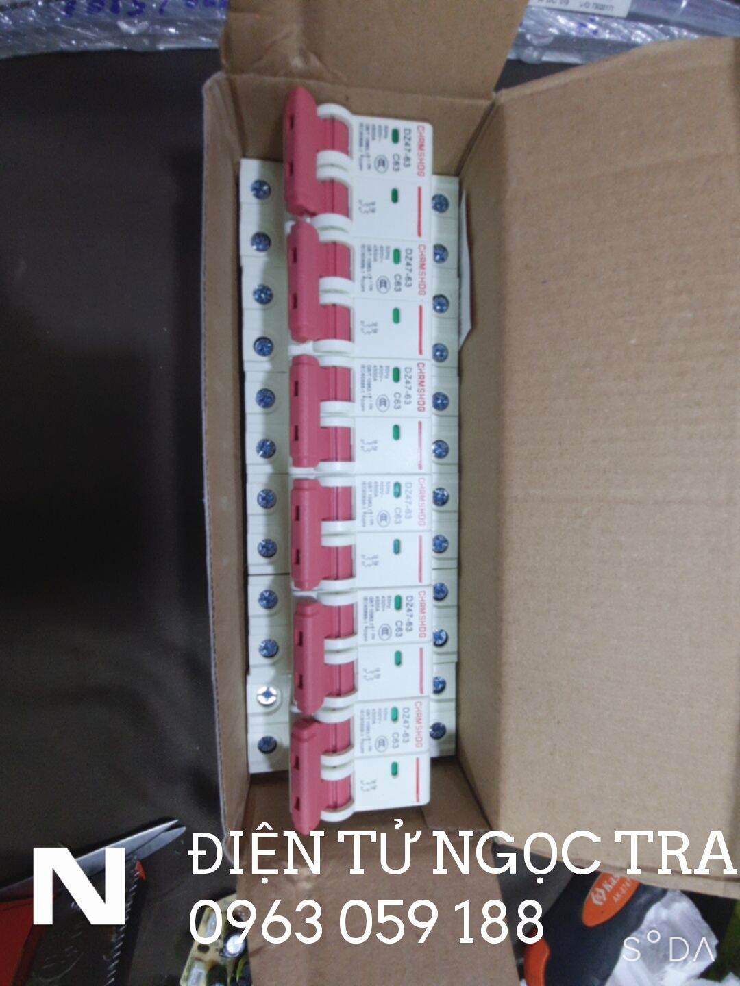 Aptomat 2 pha c63a - giá 1 cái