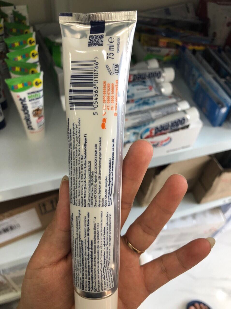 Kem đánh răng Odol-med3 Extra White 75ml của Đức