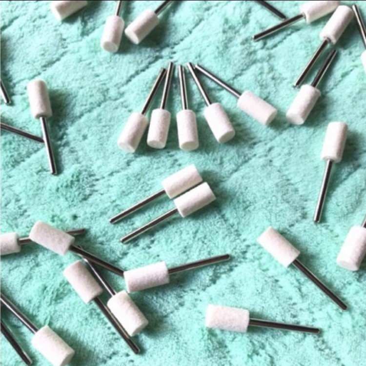 Trụ nỉ đánh bóng 8mm cán 3mm