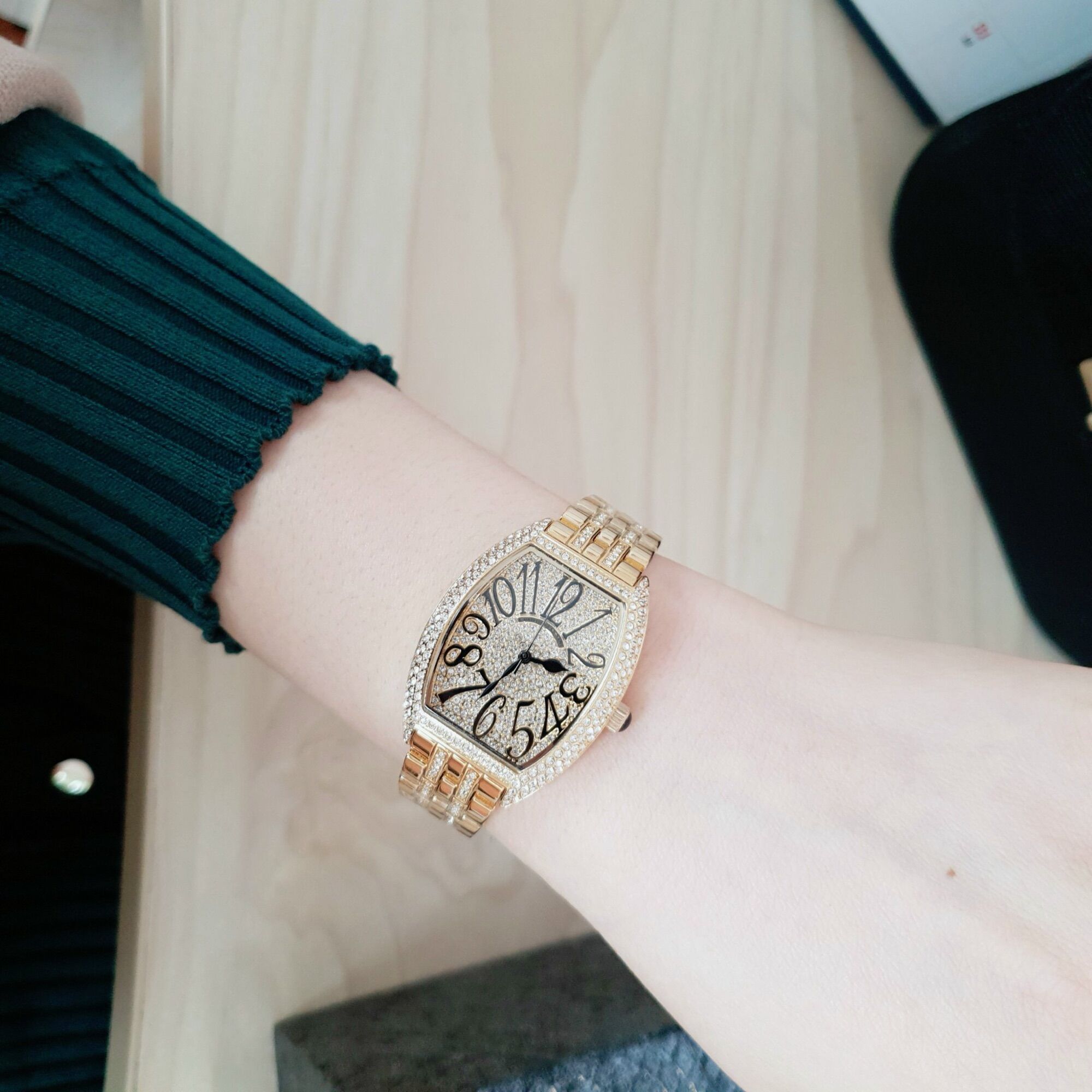 Đồng Hồ Nữ Christian Van San Size 36