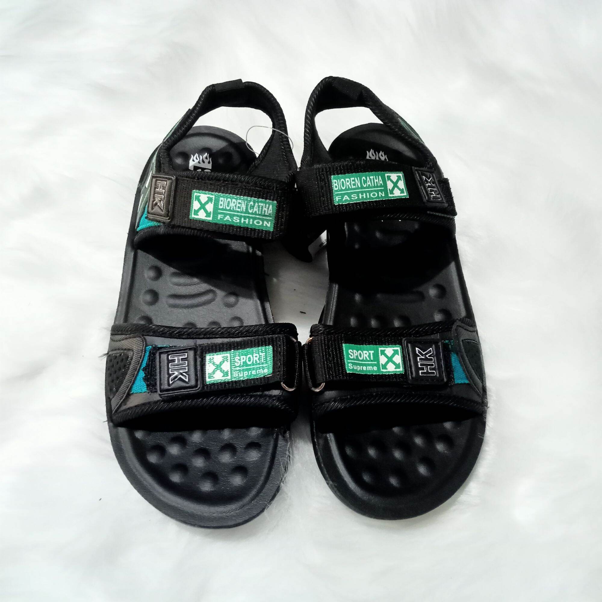 dép sandal bé trai từ lớp 1 tới lớp 6. size từ 36 tới 41. đế Pu siêu nhẹ. quai dù sợi polyester chống thấm nước. không xù lông. may quai chắc chắn