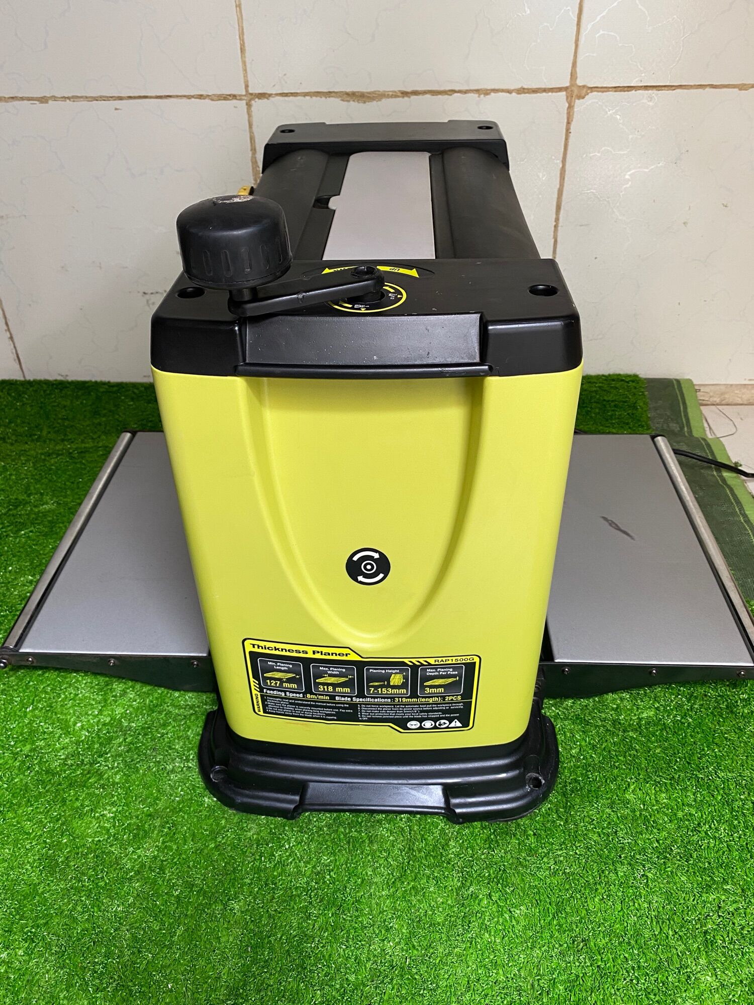 Máy Bào Cuốn Ryobi 1500W