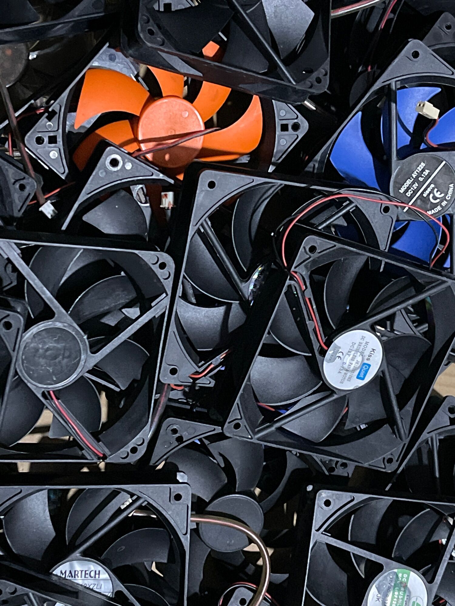 (Clearance) 12V DC fan size fan (12x12cm)