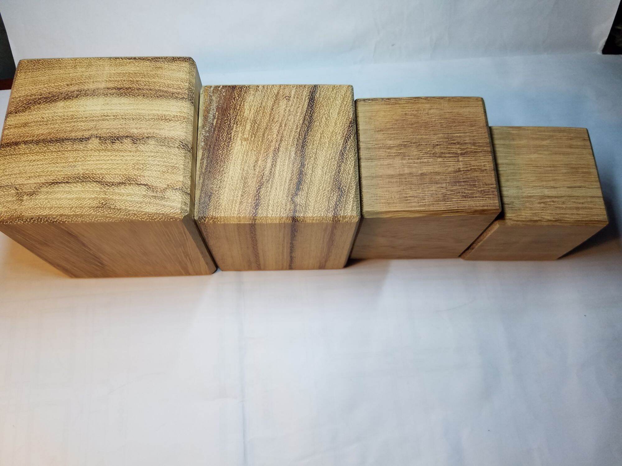 50 khối lập phương /cube  4cm