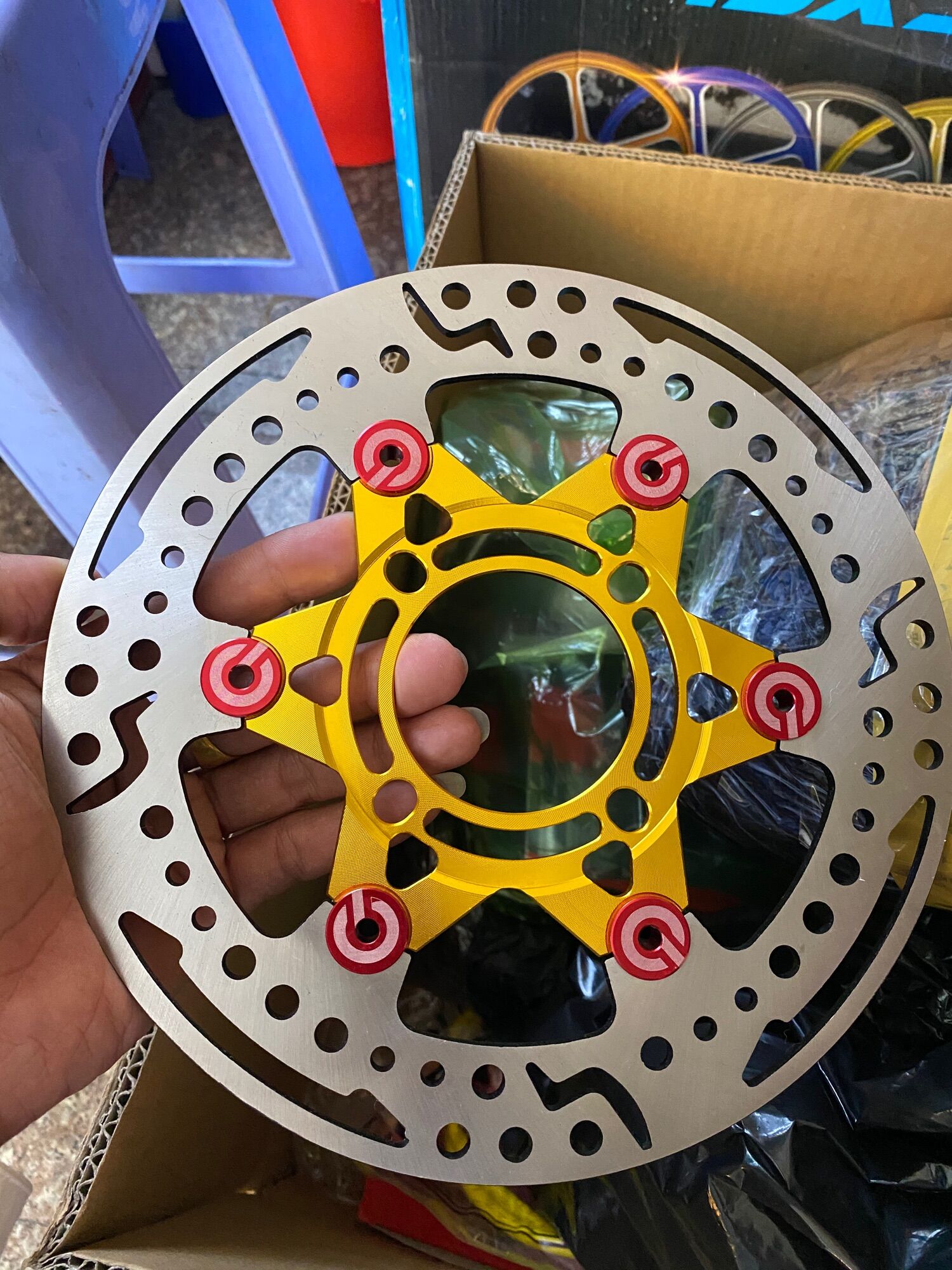 Đĩa thắng swit lòng nhôm siêu dầy và đẹp 220mm cho nhiều loại xe