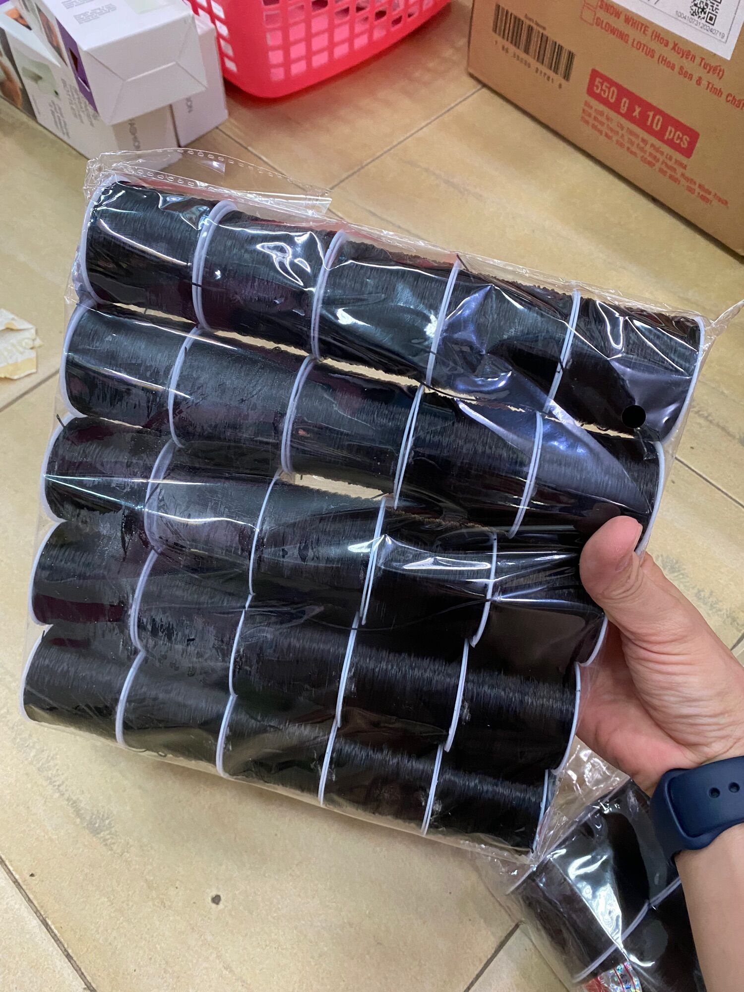 Chun nối tóc màu đen