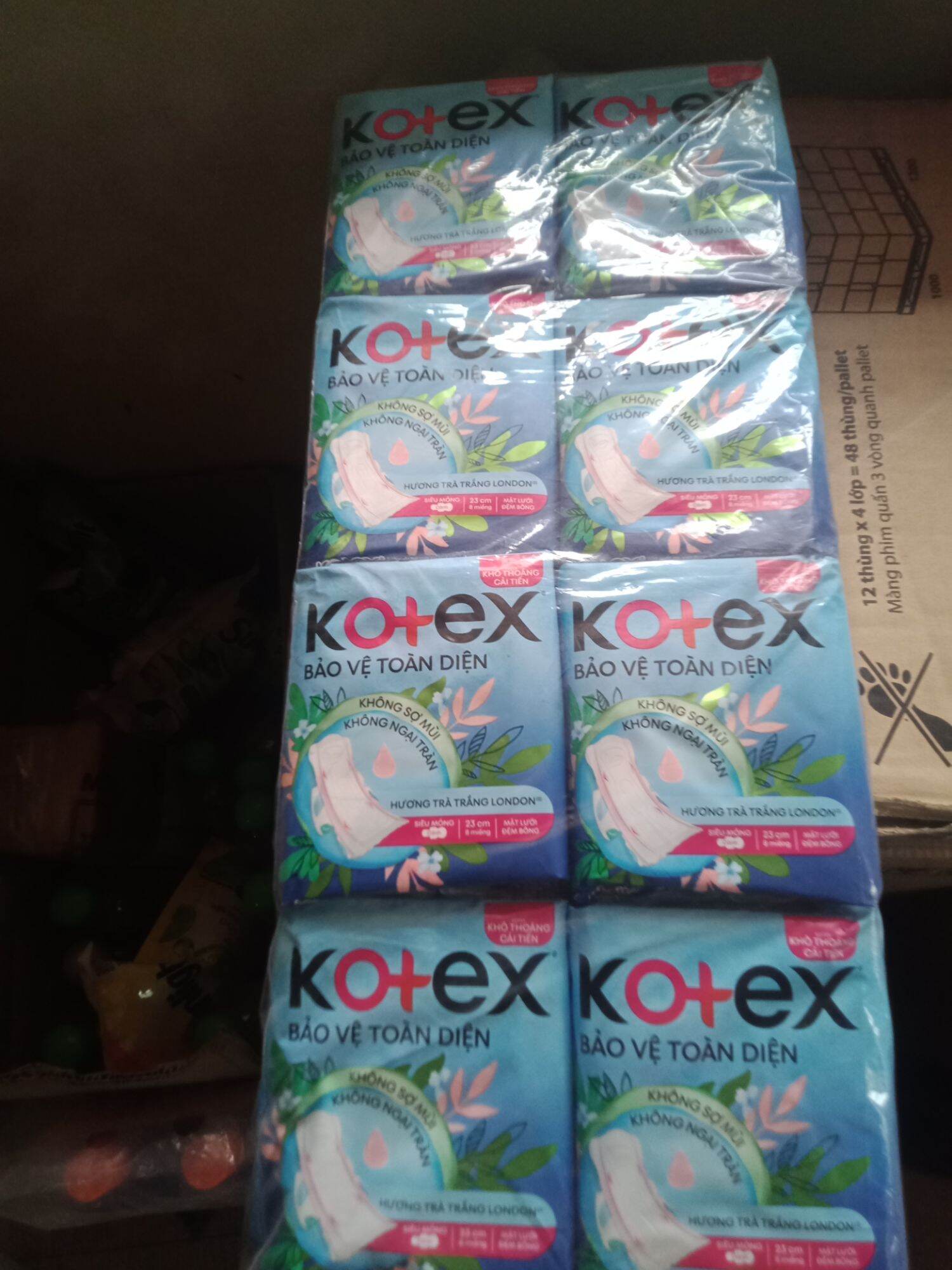 Lốc 8 gói băng vệ sinh kotex siêu mỏng cánh 23cm