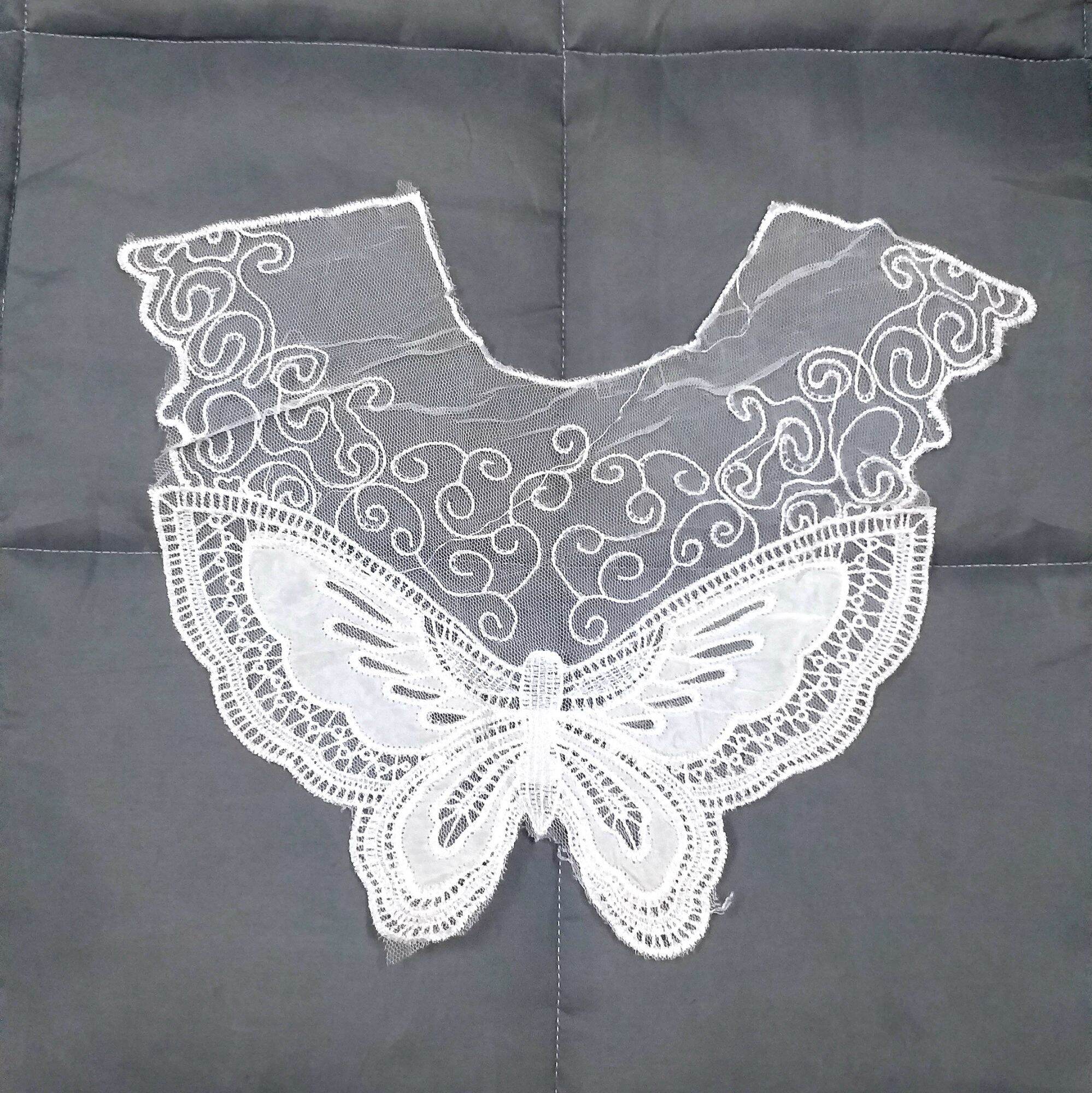 Cổ áo ren may lên áo trang trí