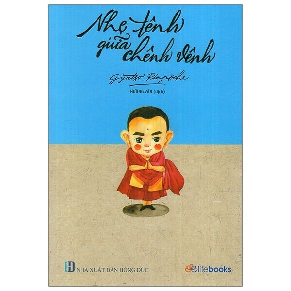 Sách - nhẹ tênh giữa chênh vênh