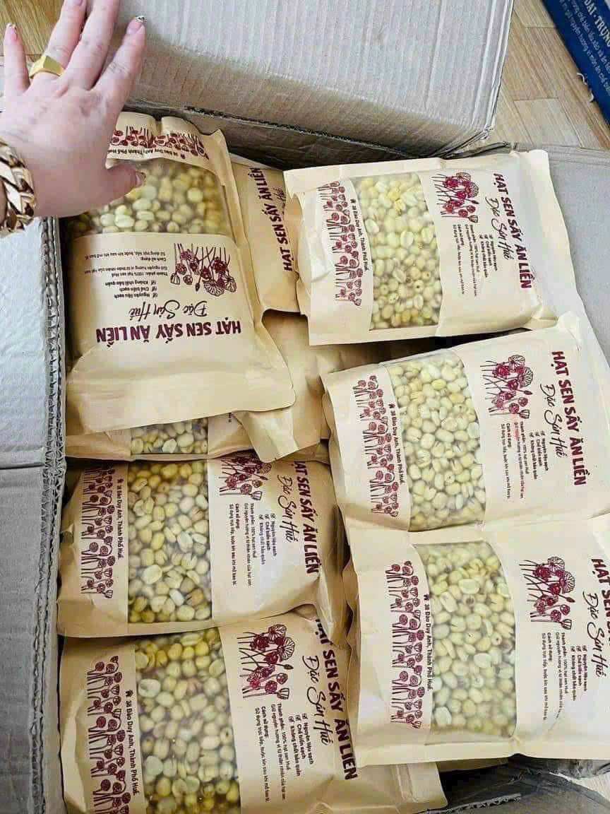 Gói 500gr Hạt Sen Huế sấy giòn ăn liền (món ngon ngày tết)